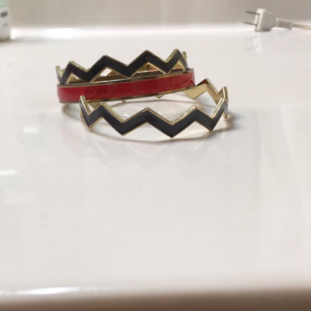 Bracelets - Picture 2 of 2